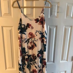 Floral pleated dress